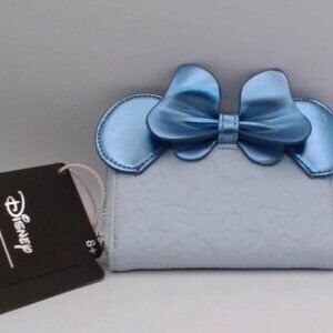 Disney × Loungefly Minnie Mouse Blue Butterfly Zip Wallet – BRAND NEW WITH TAGS